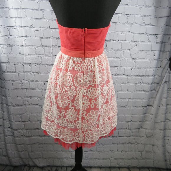 NWT - Women's Fit & Flare Strapless Dress - Picture 5 of 6